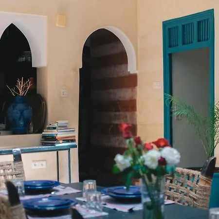 Riad Bouhalla 240M2 In Der Medina Mit Terrasse